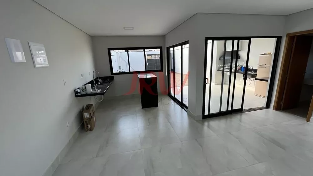 Casa à venda com 3 quartos, 125m² - Foto 11