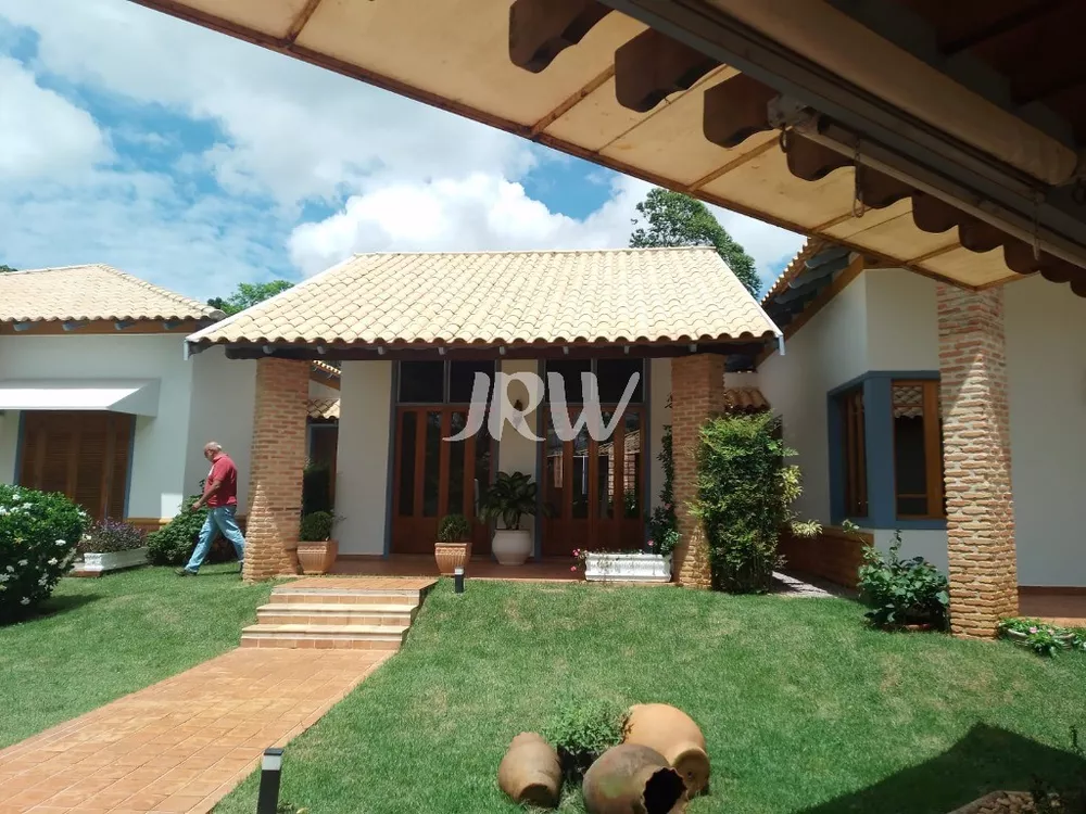 Chácara, 4 quartos, 3800 m² - Foto 1