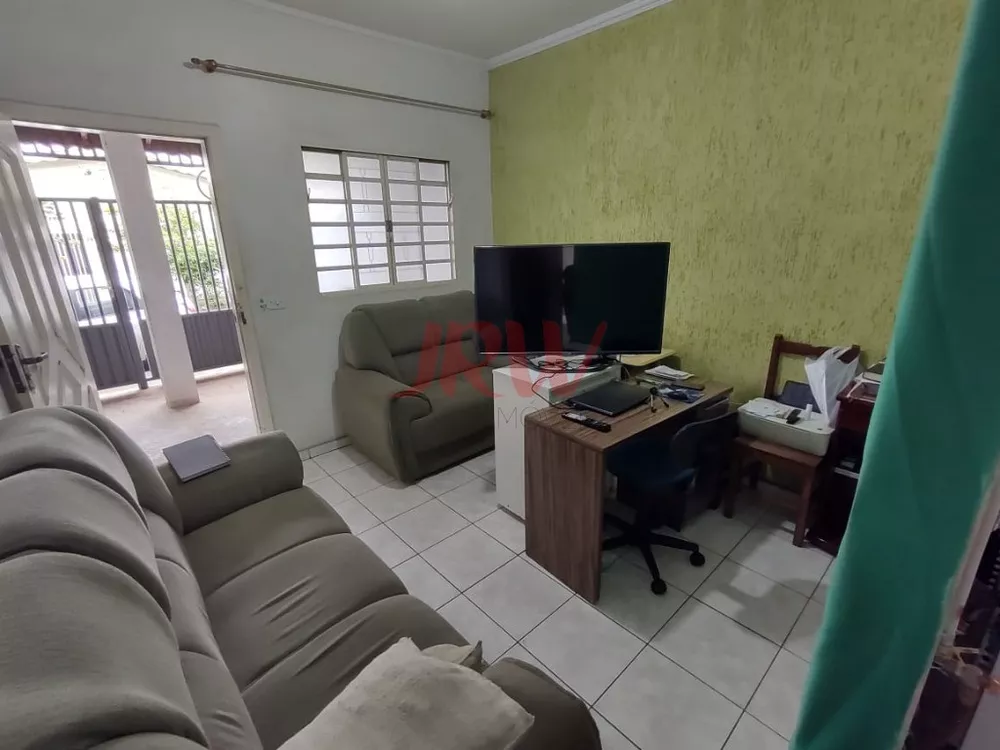 Casa à venda com 3 quartos, 150m² - Foto 2