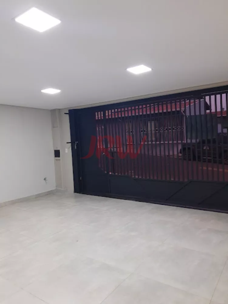 Casa à venda com 3 quartos, 150m² - Foto 2