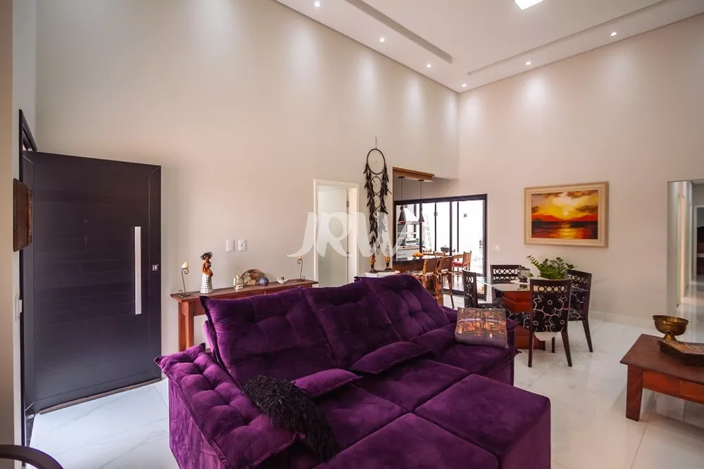 Casa à venda com 3 quartos, 141m² - Foto 4