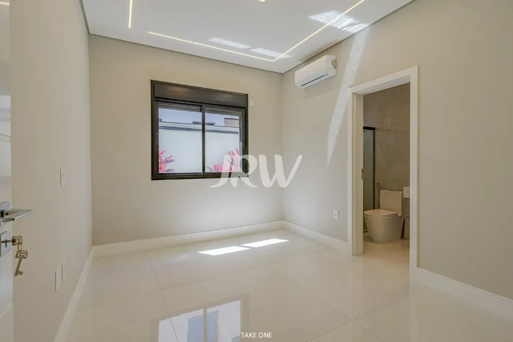 Casa, 3 quartos, 261 m² - Foto 10