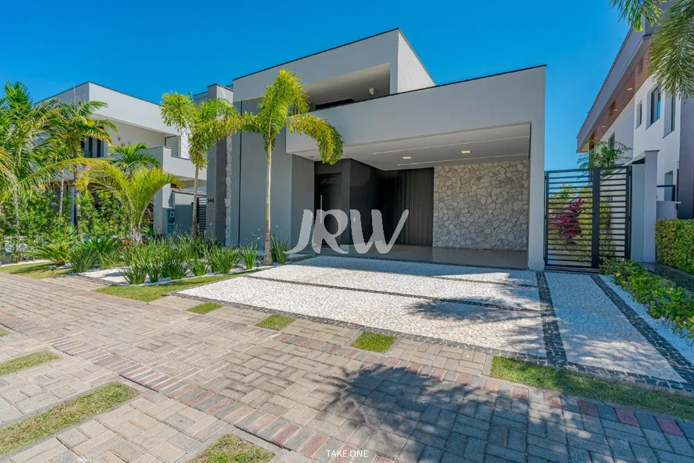 Casa, 3 quartos, 261 m² - Foto 1