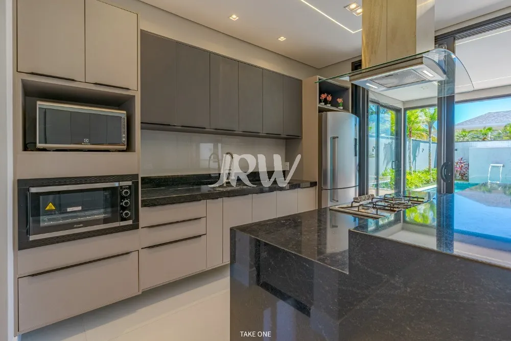 Casa, 3 quartos, 261 m² - Foto 7
