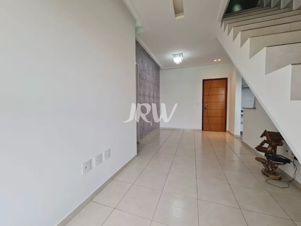 Apartamento à venda com 3 quartos, 117m² - Foto 2