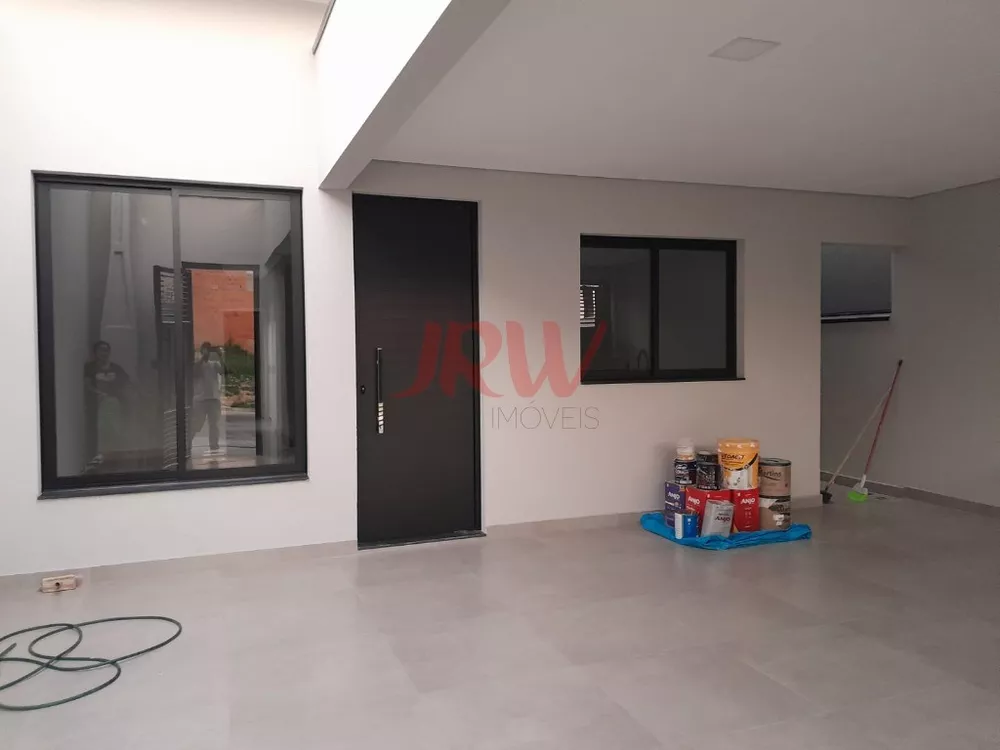 Casa à venda com 3 quartos, 150m² - Foto 1