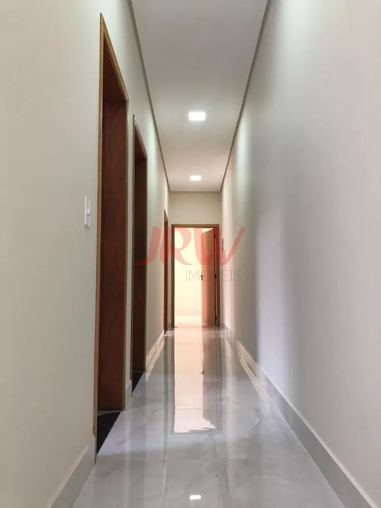 Casa à venda com 3 quartos, 208m² - Foto 9