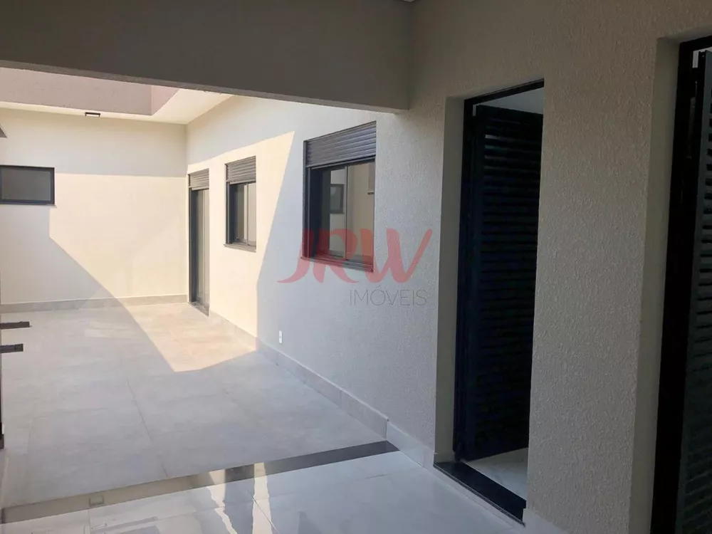 Casa à venda com 3 quartos, 208m² - Foto 7