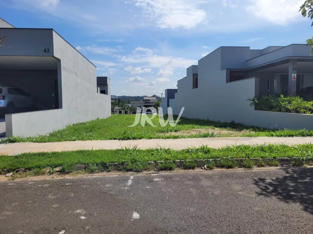 Terreno à venda, 300m² - Foto 1