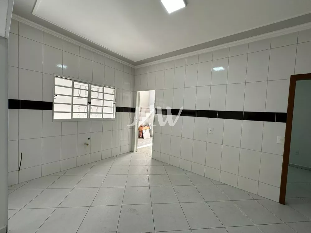 Casa à venda com 4 quartos, 130m² - Foto 10