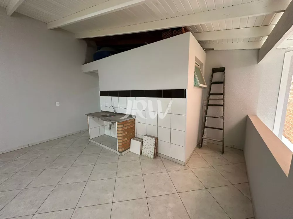 Casa à venda com 4 quartos, 130m² - Foto 14