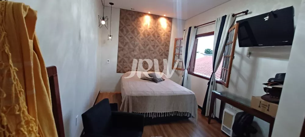 Casa à venda com 4 quartos, 150m² - Foto 4