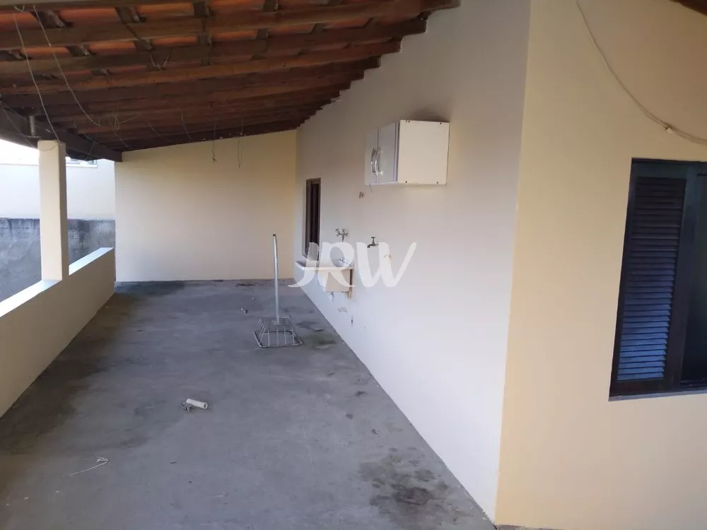 Casa à venda com 3 quartos, 283m² - Foto 7