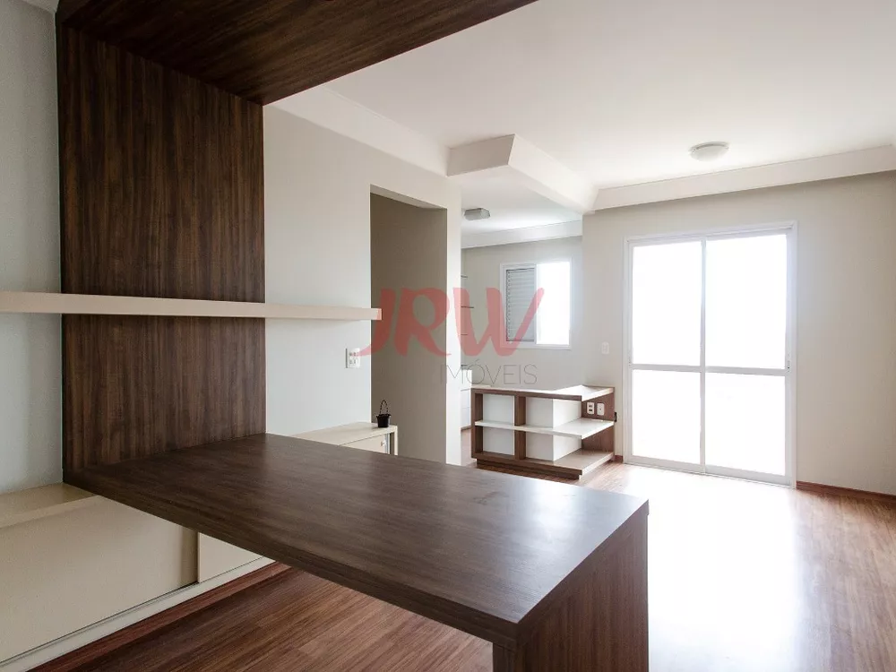 Apartamento à venda com 3 quartos, 107m² - Foto 2