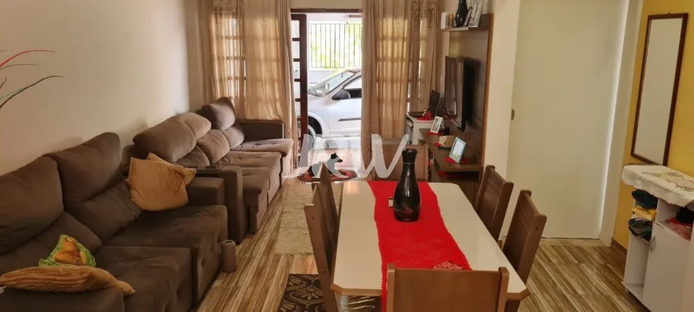Casa, 2 quartos, 200 m² - Foto 1