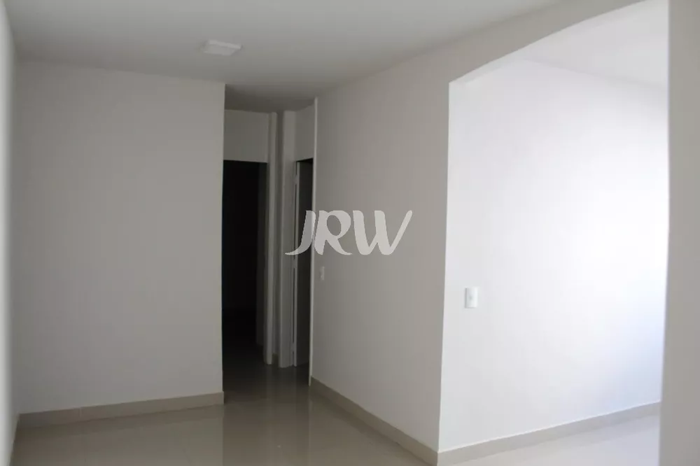 Apartamento à venda com 2 quartos, 61m² - Foto 4