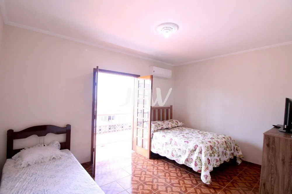 Casa, 3 quartos, 250 m² - Foto 10