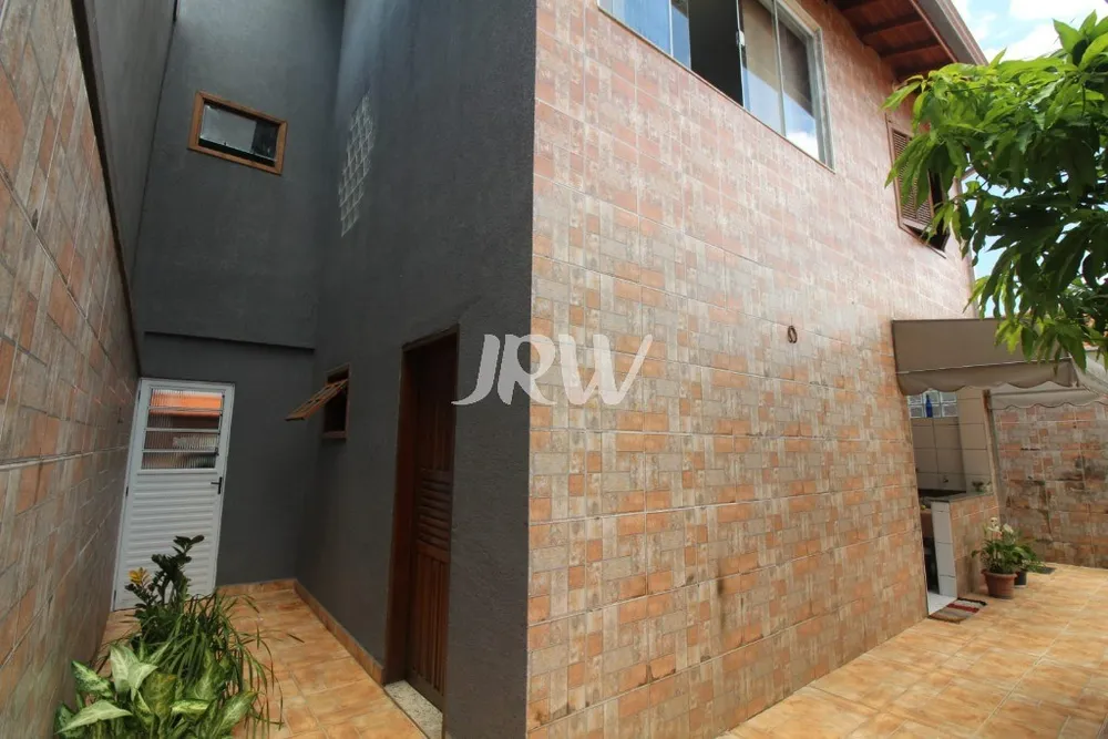 Casa, 3 quartos, 250 m² - Foto 3