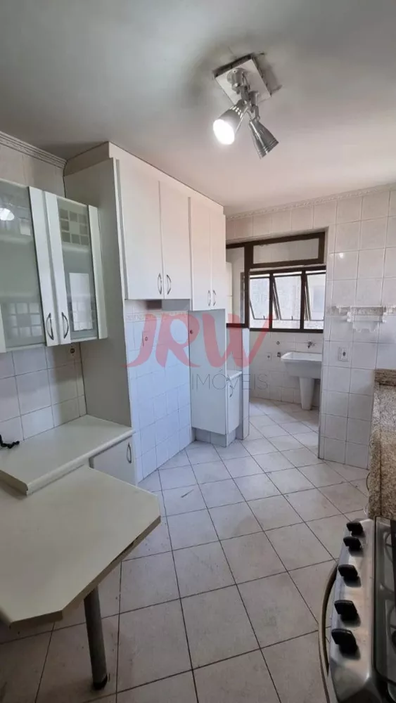 Apartamento à venda com 3 quartos, 92m² - Foto 2