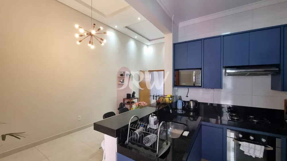 Casa à venda com 2 quartos, 94m² - Foto 1