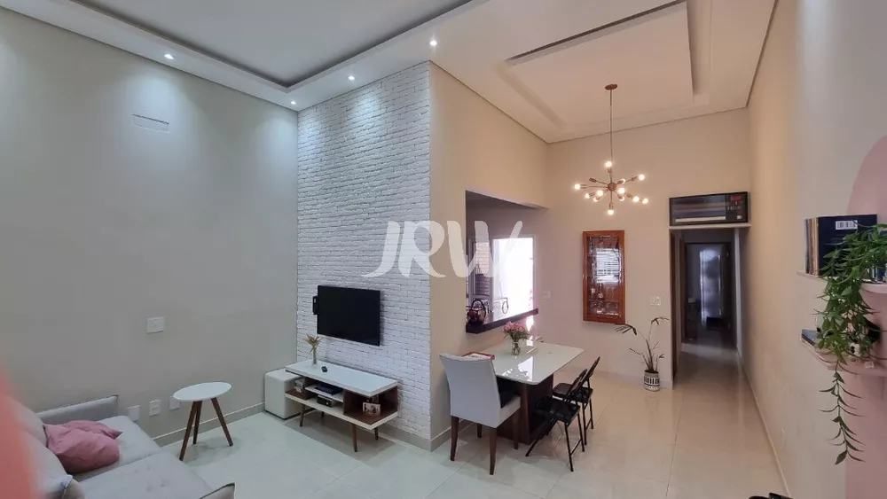 Casa à venda com 2 quartos, 94m² - Foto 3