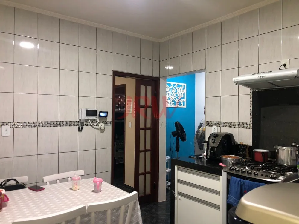 Casa, 3 quartos, 285 m² - Foto 14