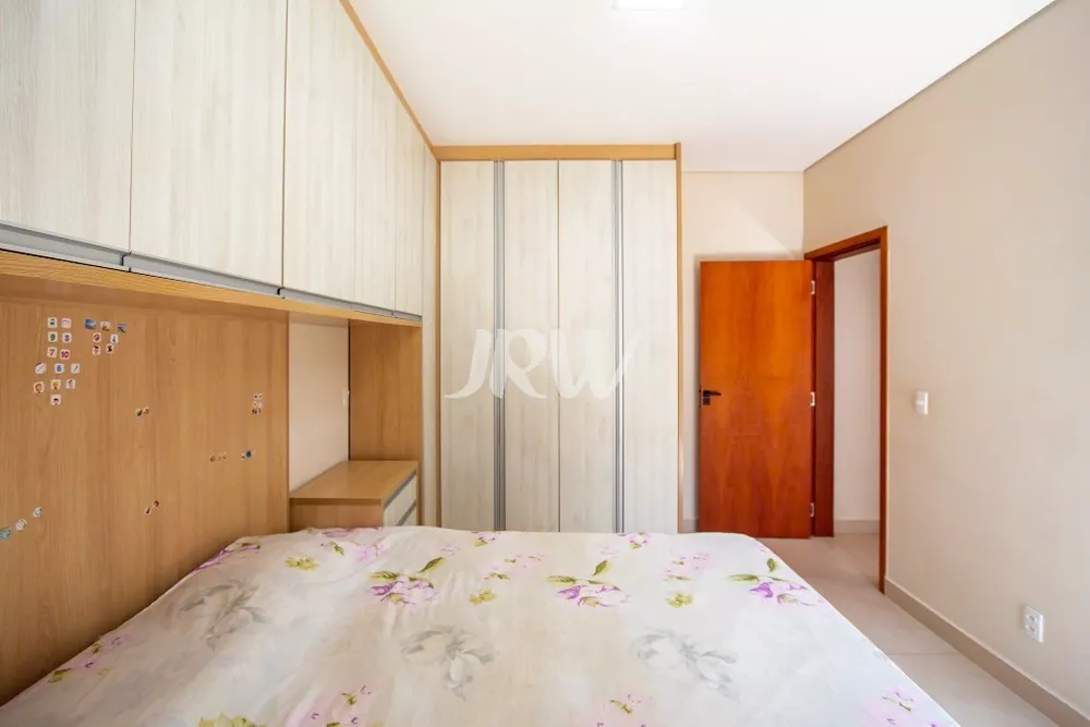 Casa à venda com 3 quartos, 205m² - Foto 9