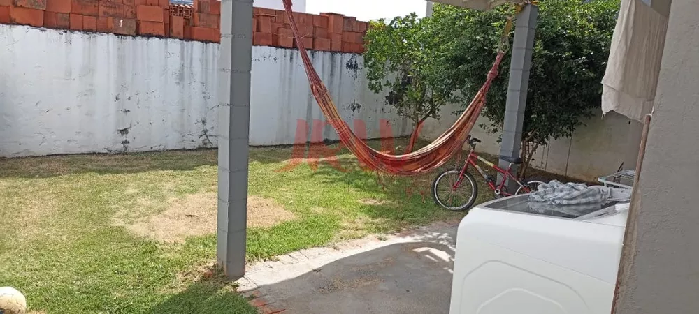 Casa à venda com 2 quartos, 100m² - Foto 2