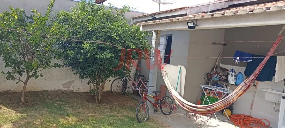 Casa à venda com 2 quartos, 100m² - Foto 4