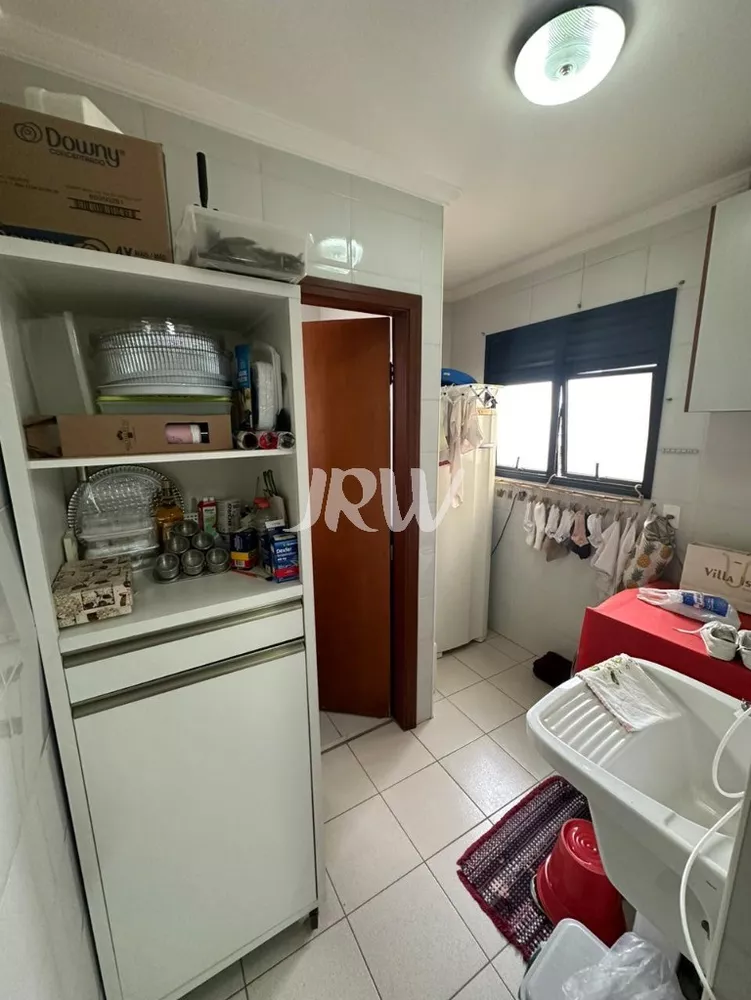 Apartamento à venda com 3 quartos, 156m² - Foto 6