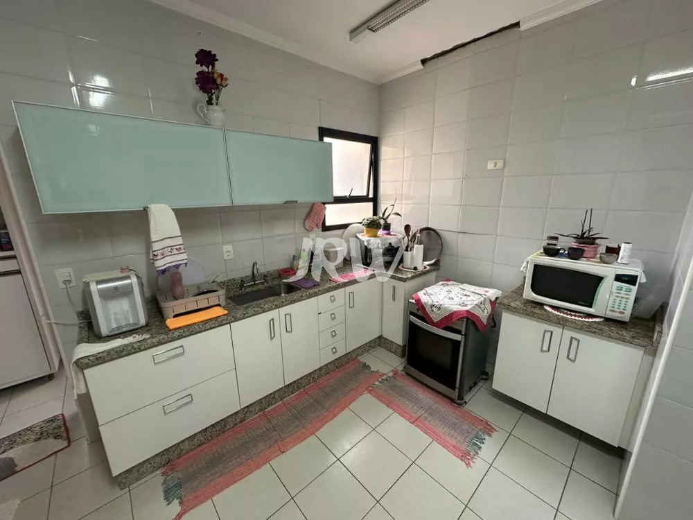 Apartamento à venda com 3 quartos, 156m² - Foto 5