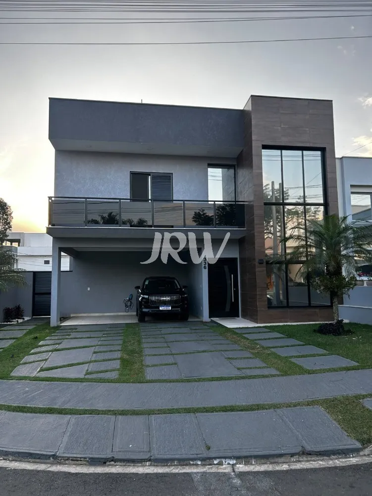 Casa, 4 quartos, 225 m² - Foto 1