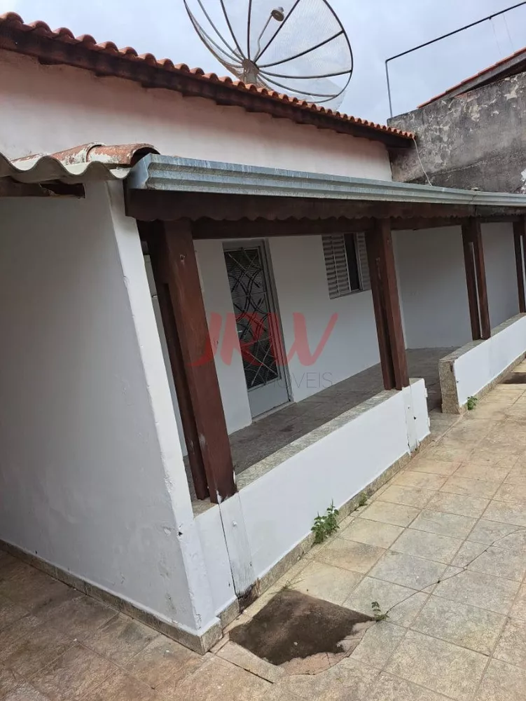 Casa à venda com 2 quartos, 250m² - Foto 3