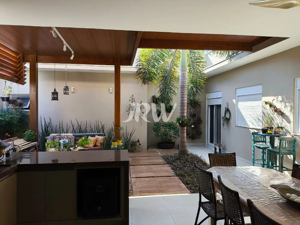 Casa, 3 quartos, 316 m² - Foto 1