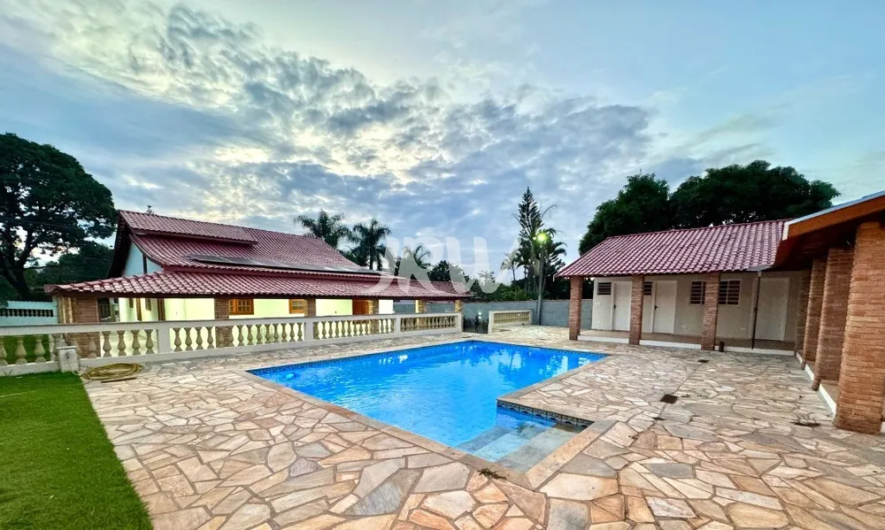Casa, 3 quartos, 1050 m² - Foto 1