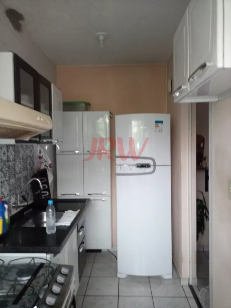 Apartamento à venda com 2 quartos, 45m² - Foto 4