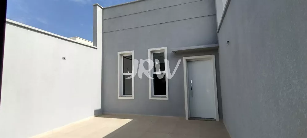 Casa à venda com 2 quartos, 63m² - Foto 1