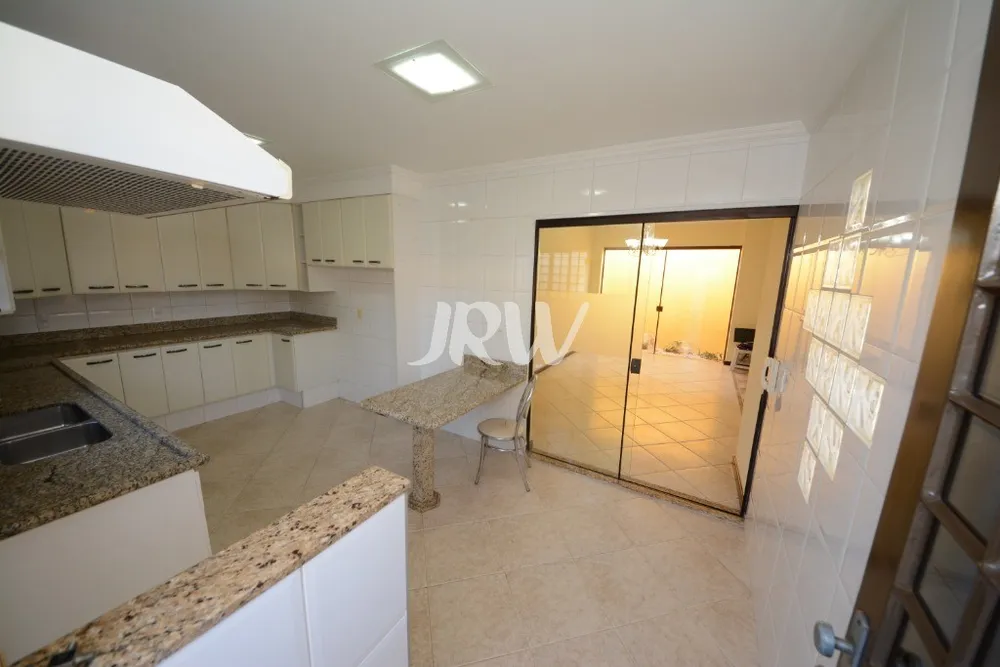 Casa, 3 quartos, 277 m² - Foto 7