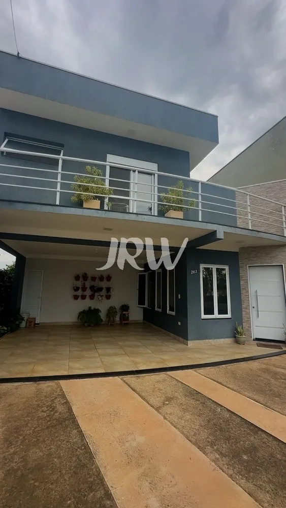 Casa, 3 quartos, 231 m² - Foto 1