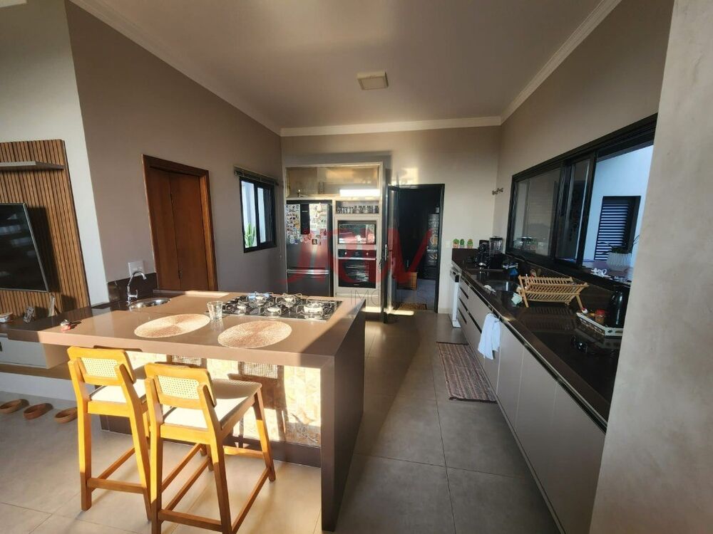 Casa, 3 quartos, 209 m² - Foto 3