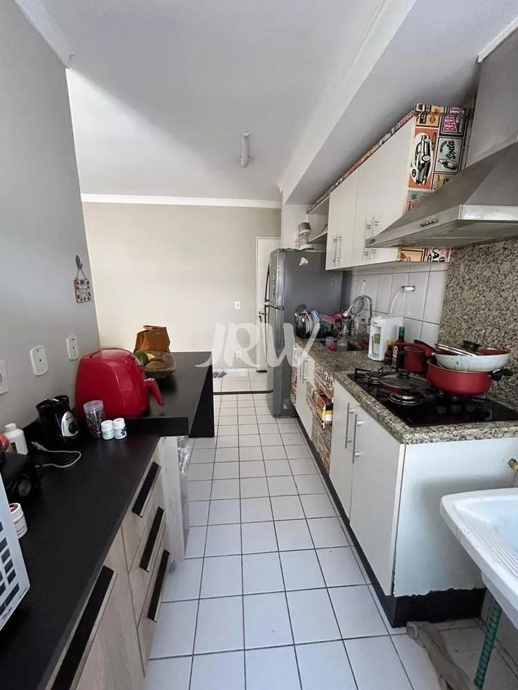 Apartamento à venda com 2 quartos, 66m² - Foto 3