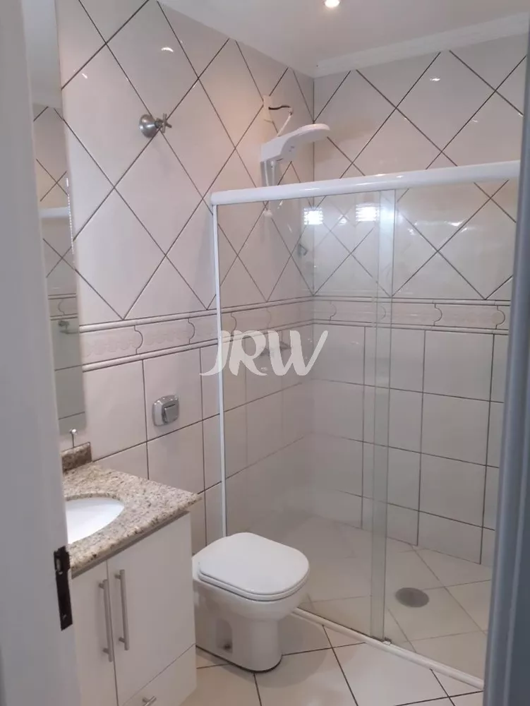 Casa à venda com 2 quartos, 140m² - Foto 2