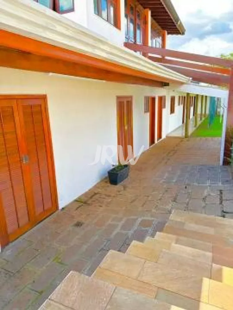 Chácara à venda com 9 quartos, 1880m² - Foto 3