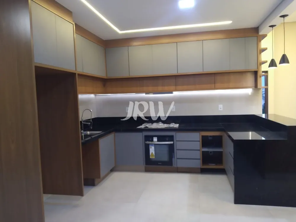 Casa, 3 quartos, 250 m² - Foto 2