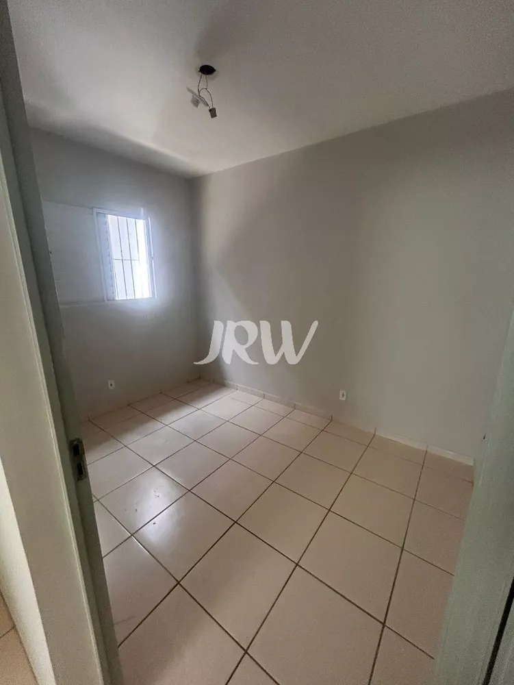 Casa à venda com 2 quartos, 150m² - Foto 3