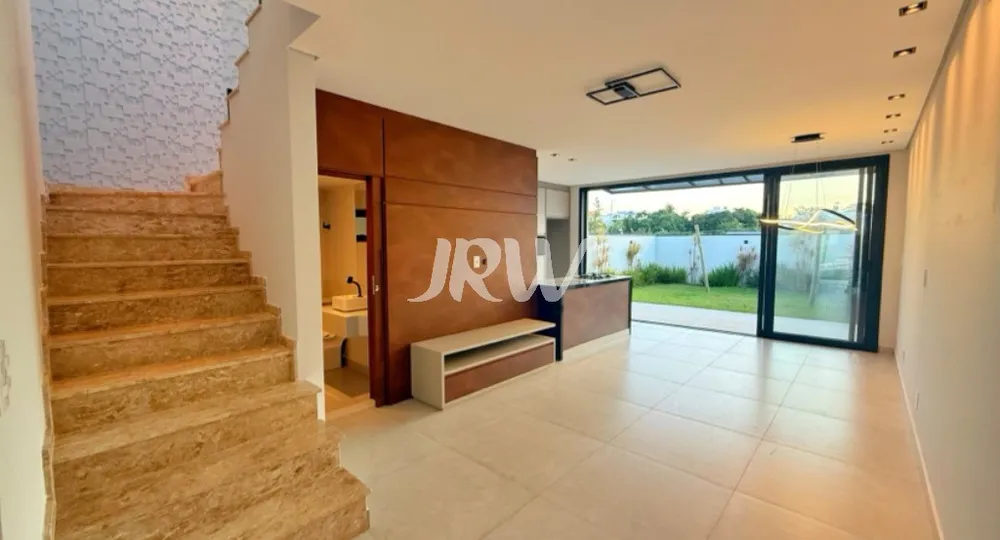 Casa, 3 quartos, 216 m² - Foto 2