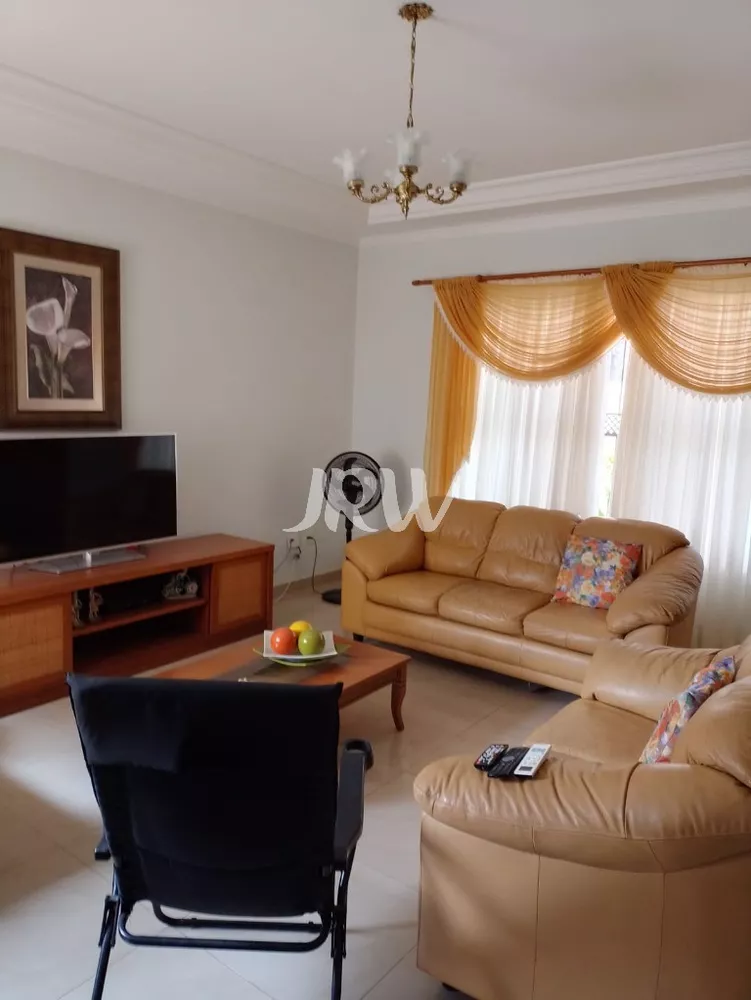 Casa à venda com 3 quartos, 300m² - Foto 3