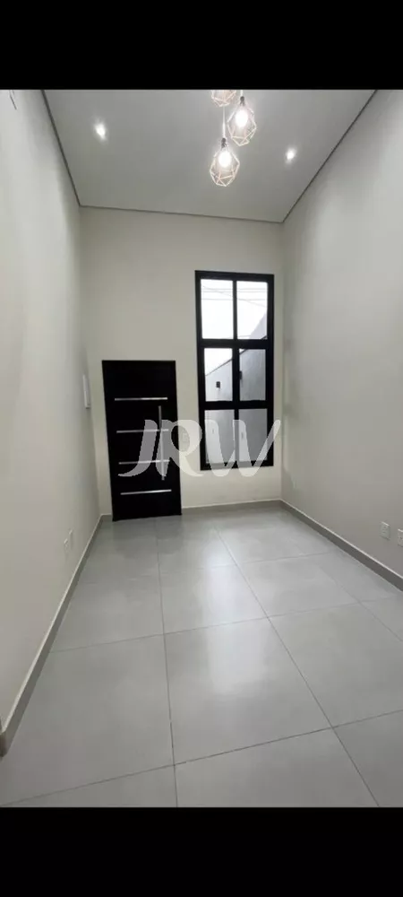 Casa à venda com 2 quartos, 150m² - Foto 2