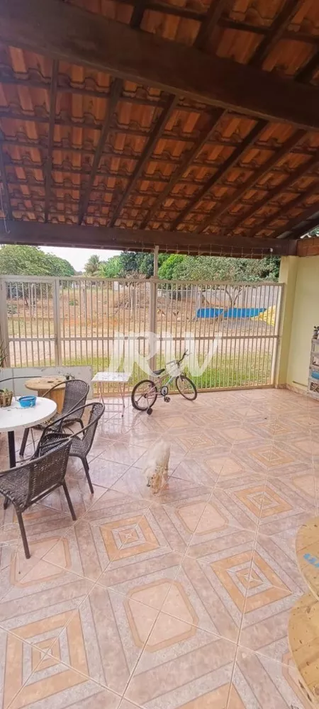 Chácara à venda com 2 quartos, 1070m² - Foto 16