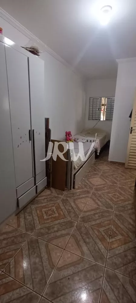 Chácara à venda com 2 quartos, 1070m² - Foto 15